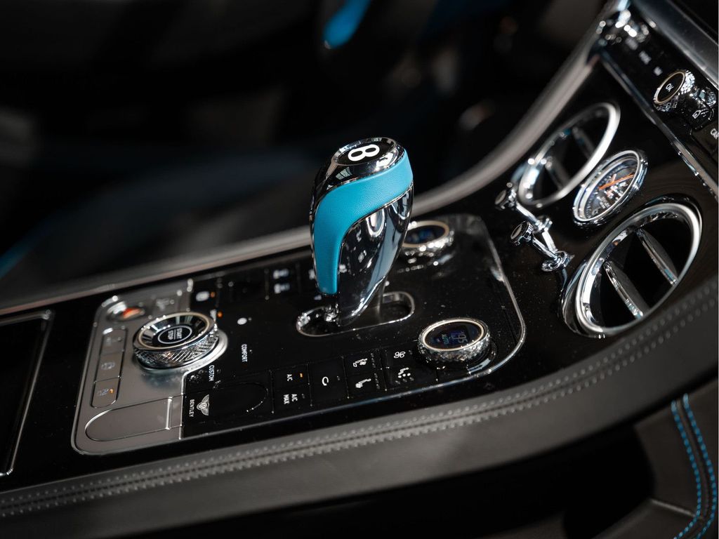 Bentley Continental GT 2025