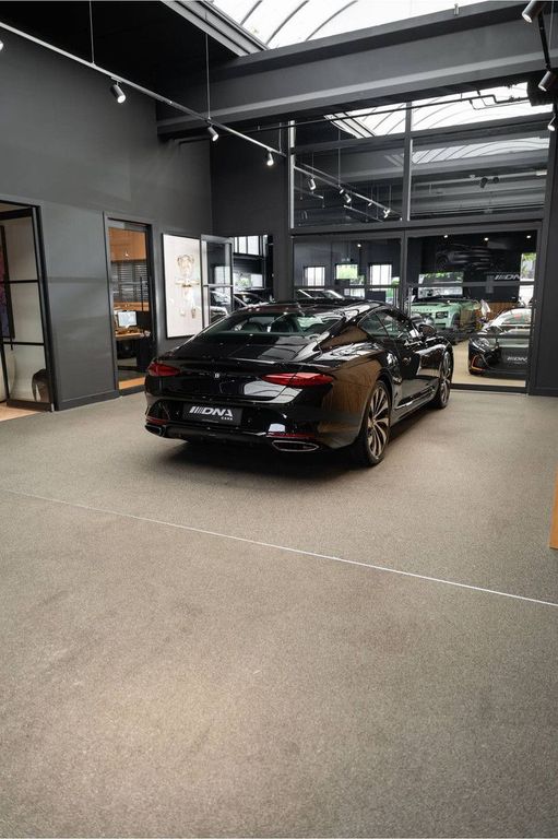 Bentley Continental GT 2025