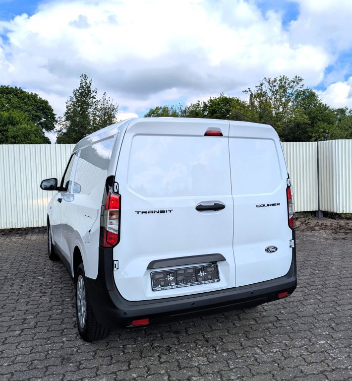 Ford Transit Courier 2025