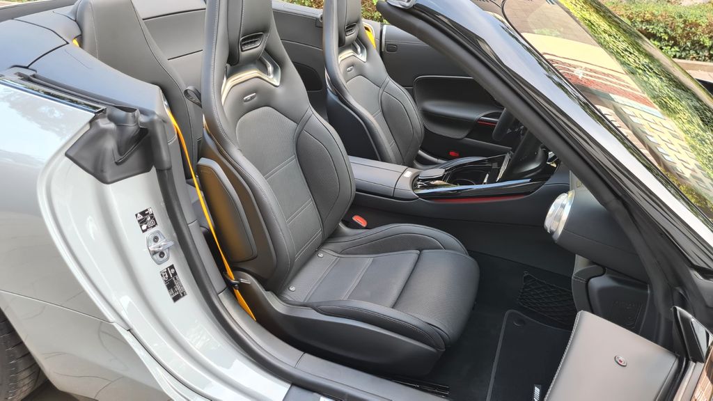 Mercedes-Benz SL 43 AMG 2024