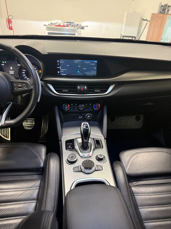 Alfa Romeo Stelvio 2022