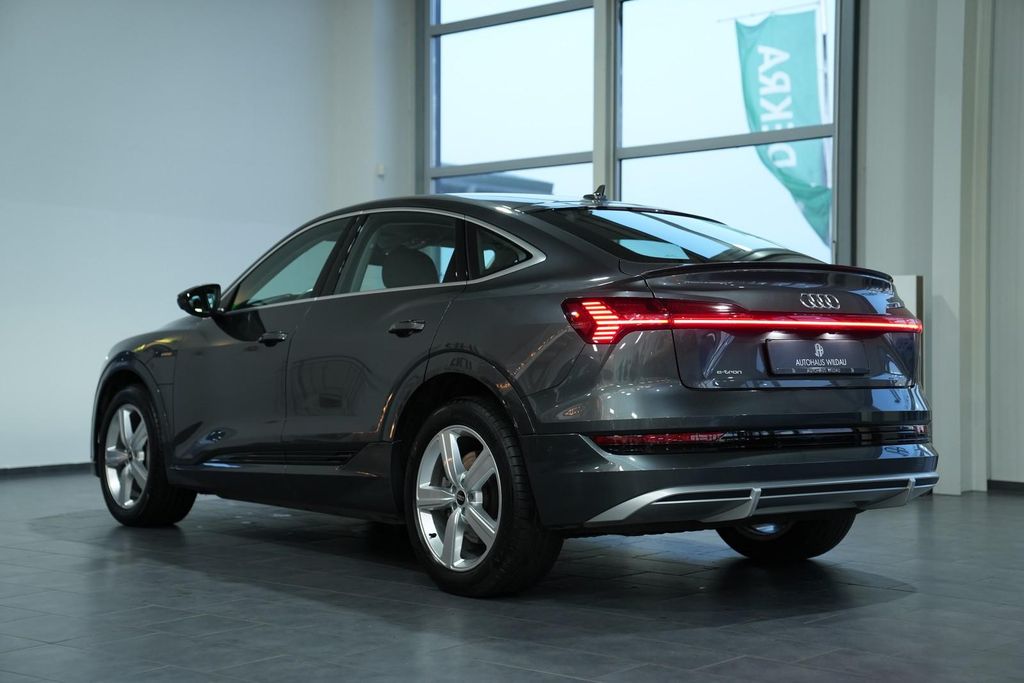Audi e-tron 2022