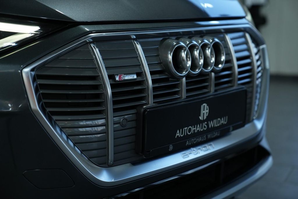 Audi e-tron 2022