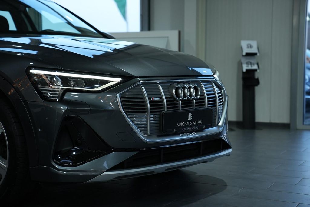 Audi e-tron 2022