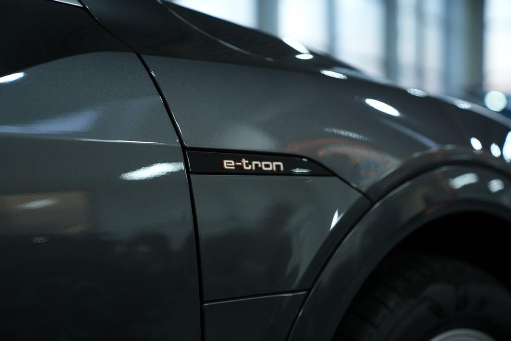 Audi e-tron 2022