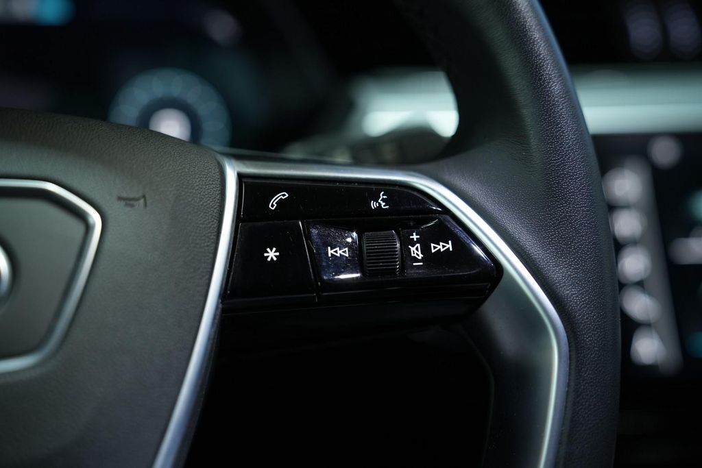 Audi e-tron 2022