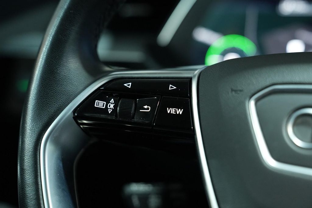 Audi e-tron 2022