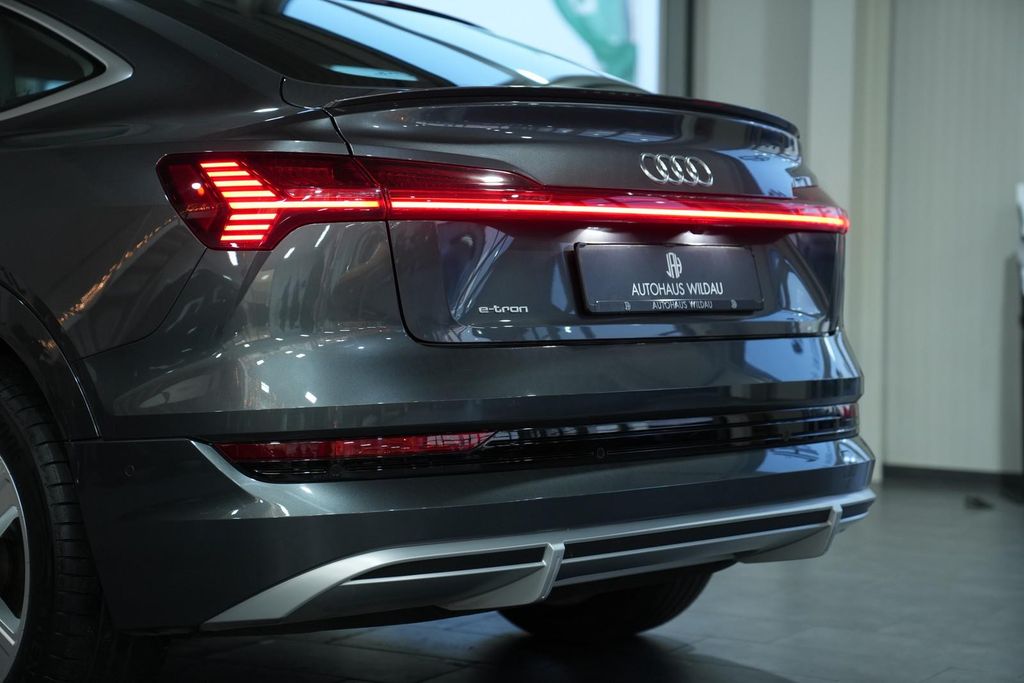Audi e-tron 2022