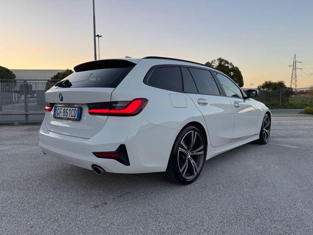 BMW 318 2021
