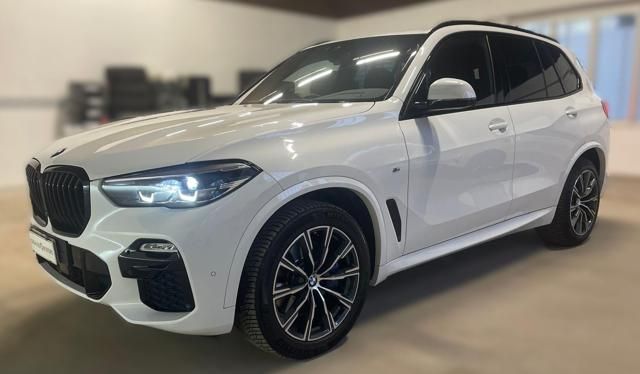 BMW X5 2021