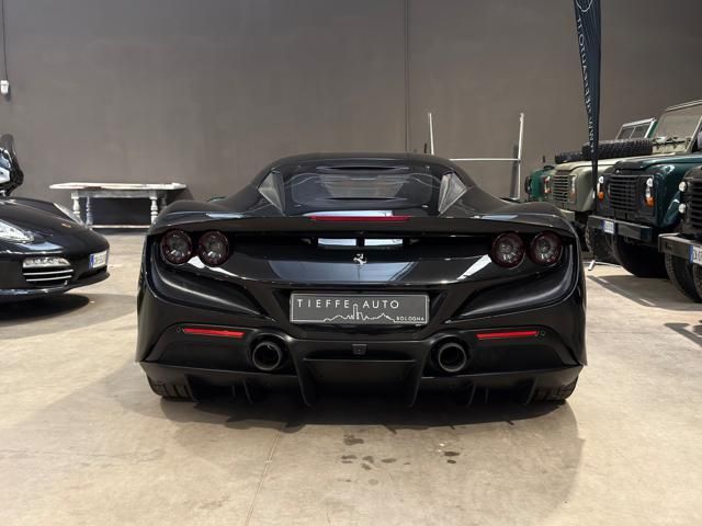 Ferrari F8 2022