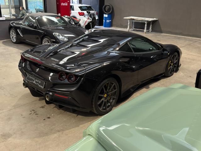 Ferrari F8 2022