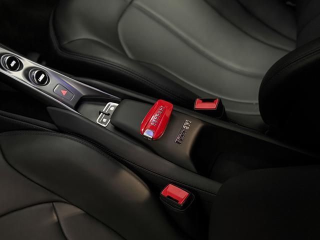 Ferrari F8 2022