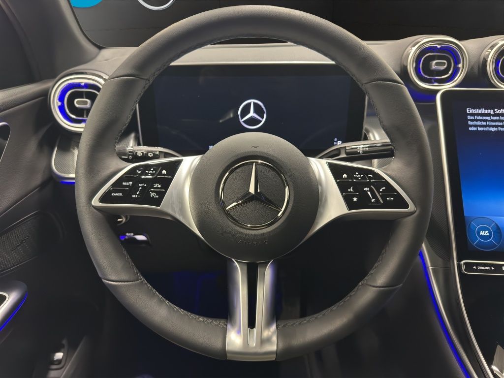 Mercedes-Benz GLC 300 2025