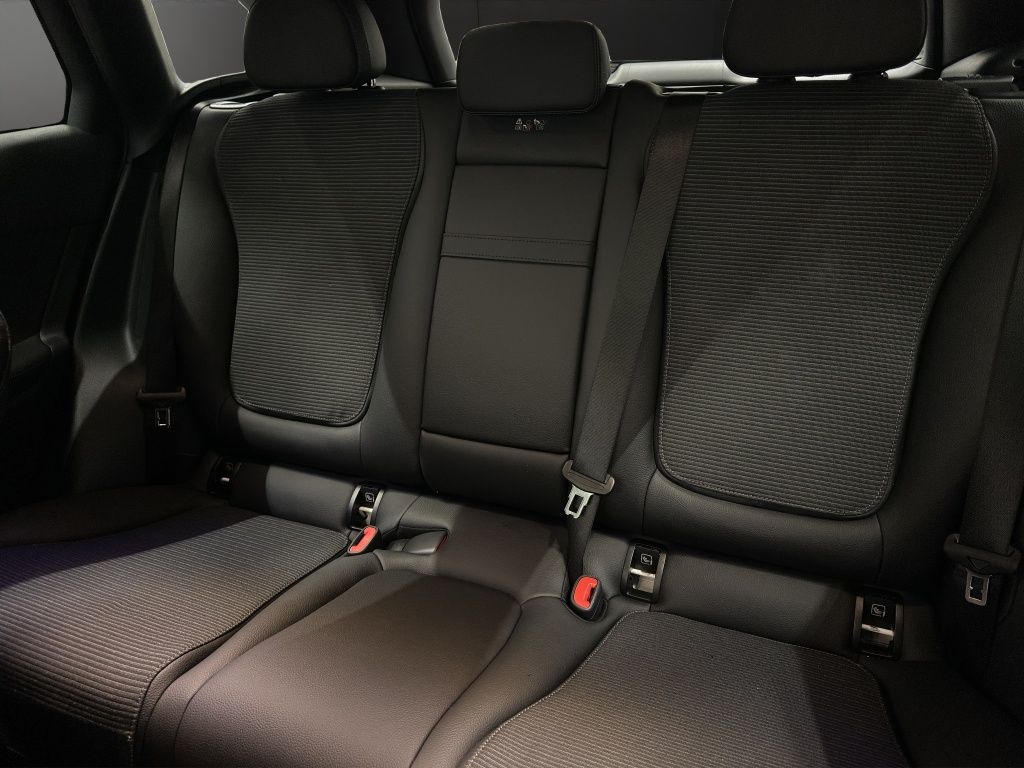 Mercedes-Benz GLC 300 2025