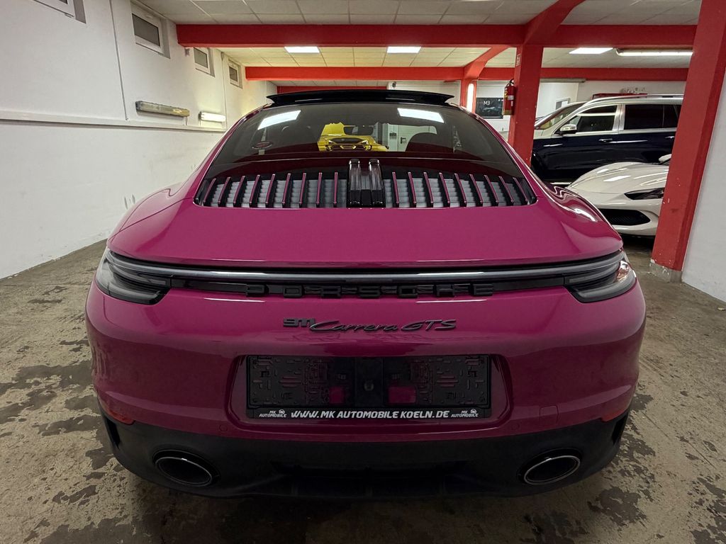 Porsche 992 2023