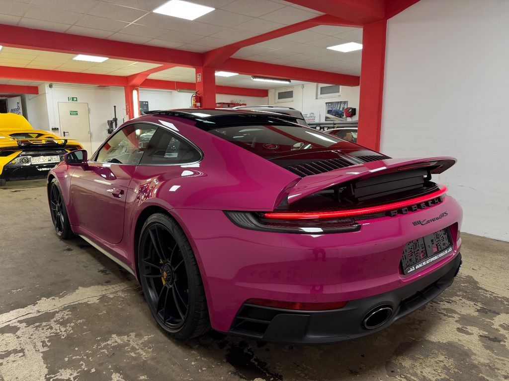 Porsche 992 2023