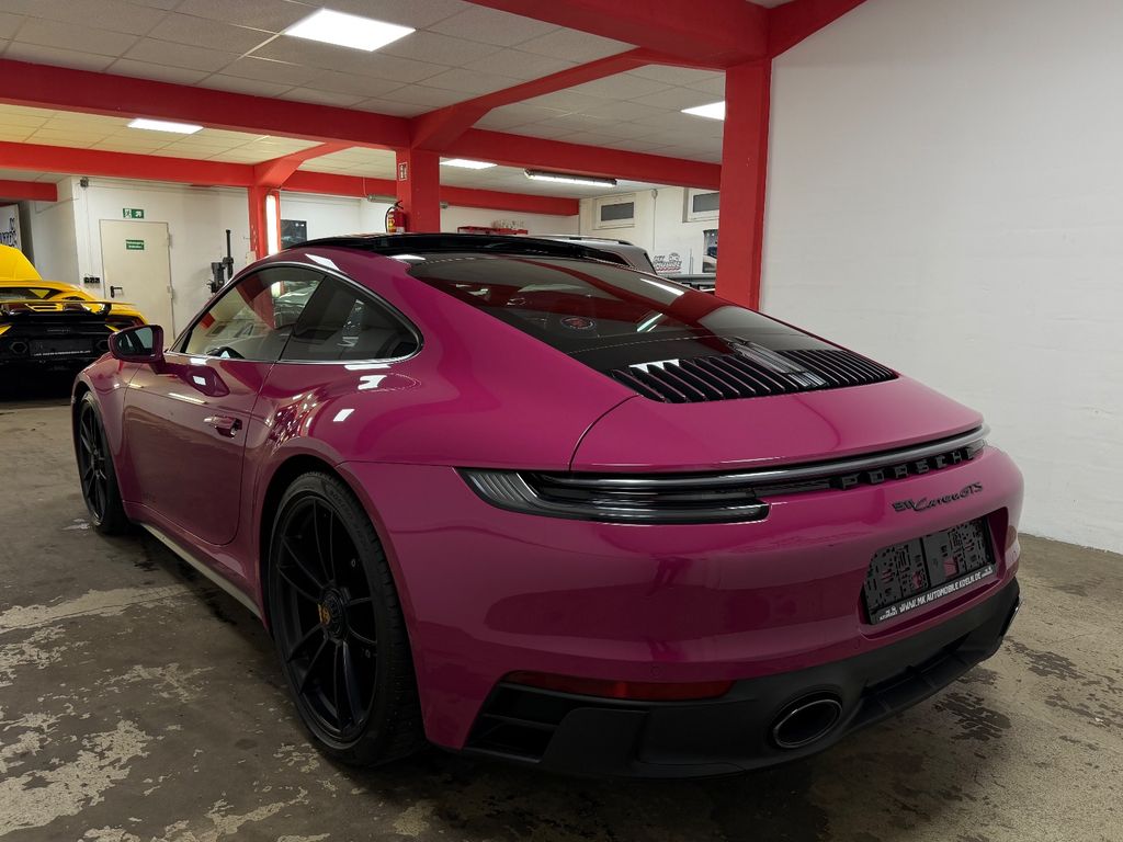 Porsche 992 2023