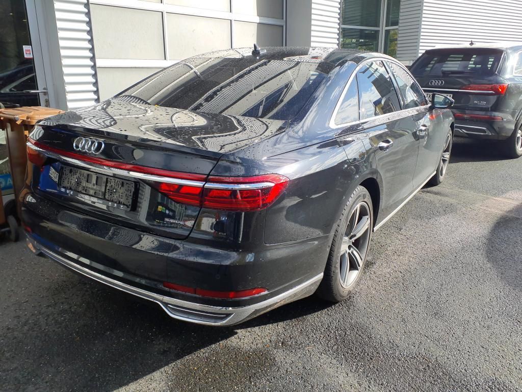 Audi A8 2022