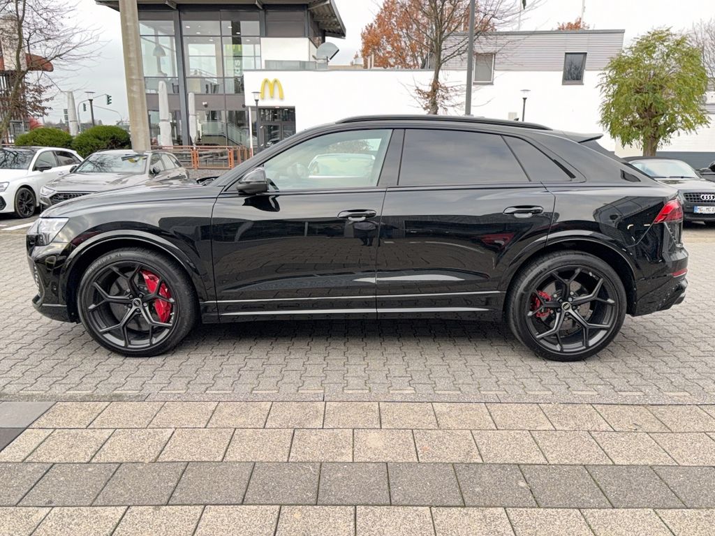 Audi RSQ8 2024