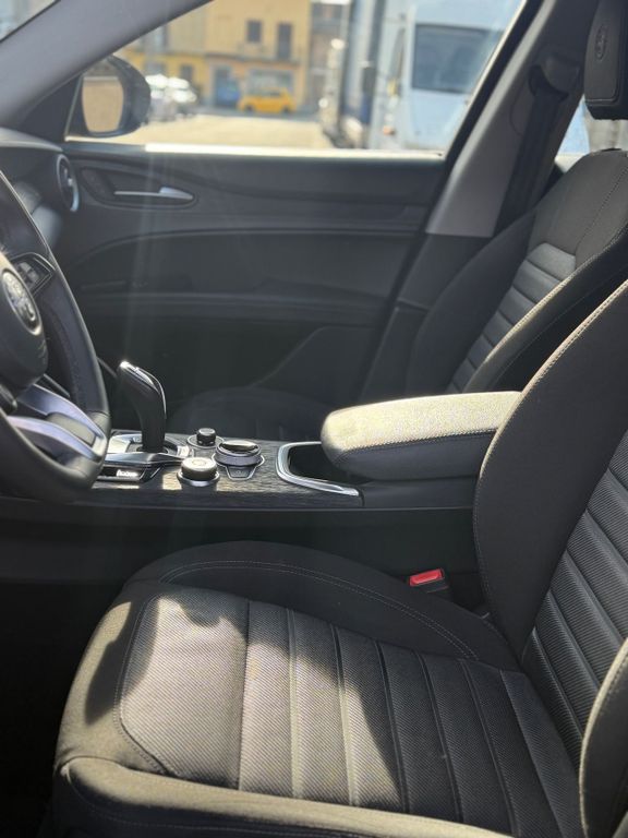 Alfa Romeo Stelvio 2020