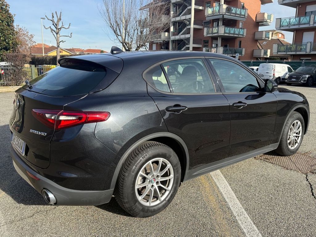 Alfa Romeo Stelvio 2020