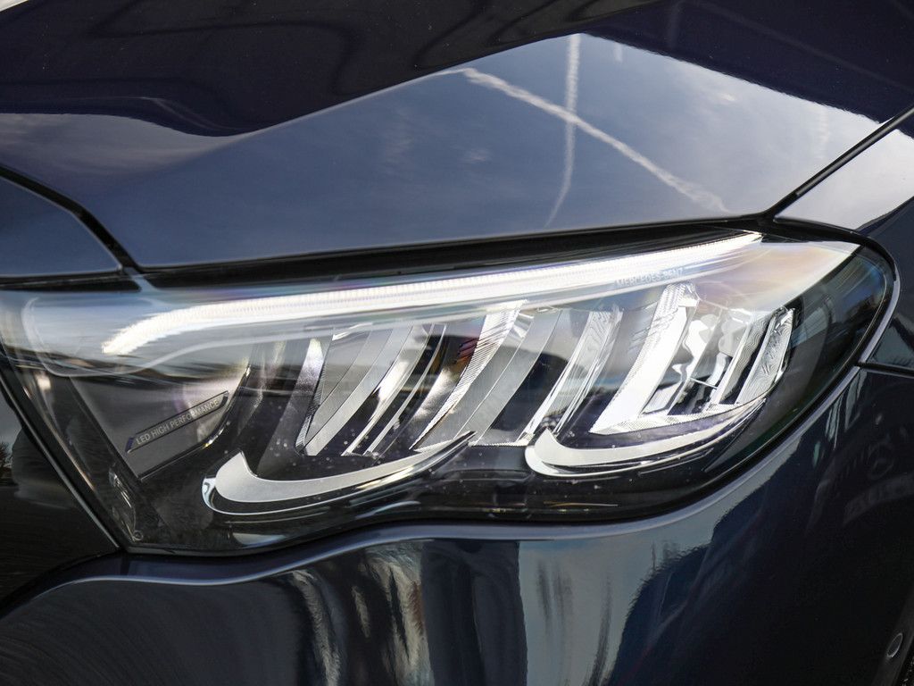 Mercedes-Benz E 300 2025