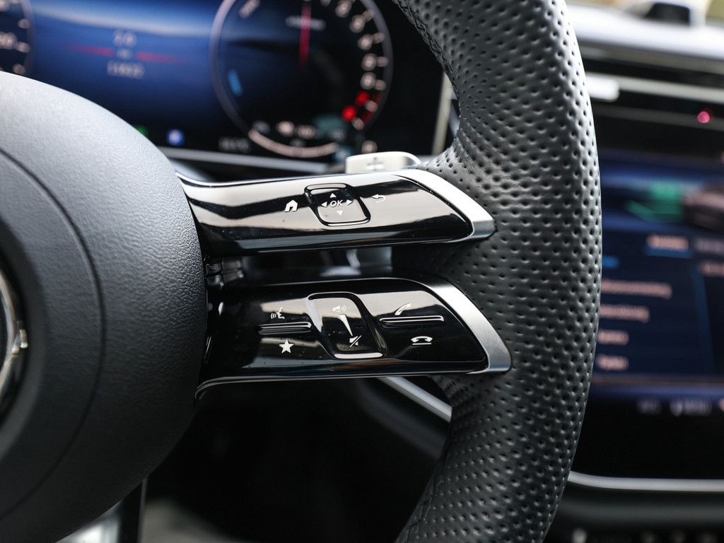 Mercedes-Benz E 300 2025