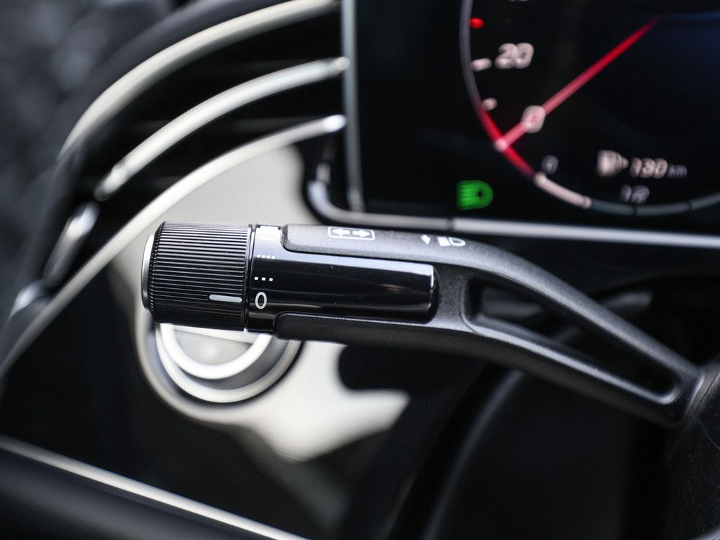 Mercedes-Benz E 300 2025