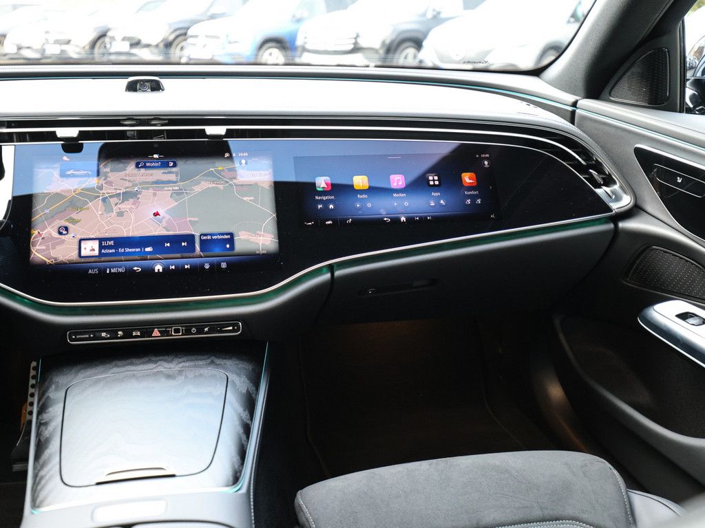 Mercedes-Benz E 300 2025