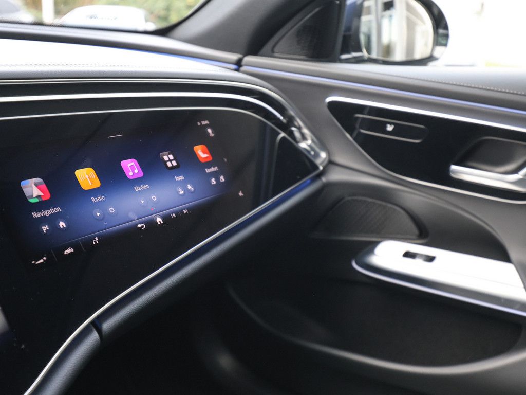 Mercedes-Benz E 300 2025