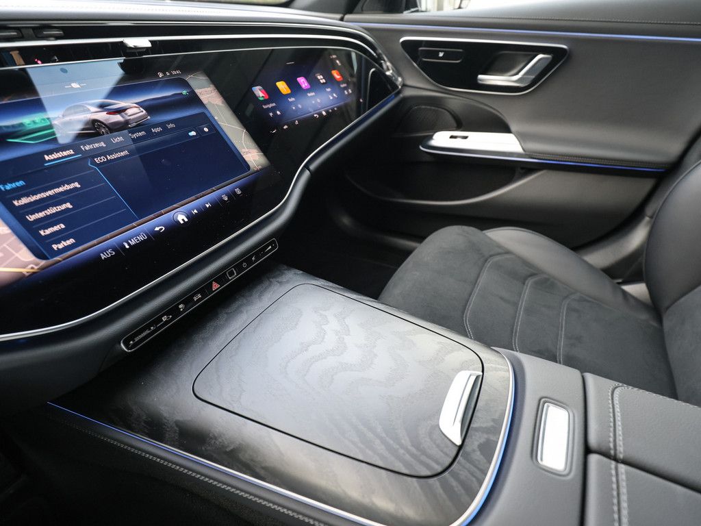 Mercedes-Benz E 300 2025