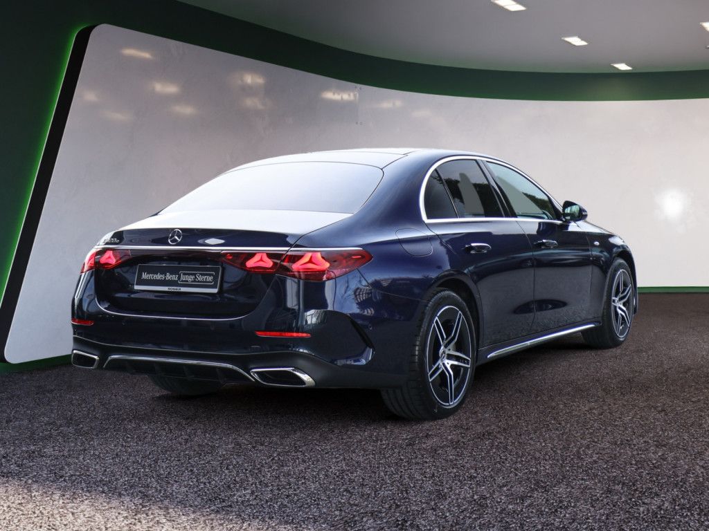 Mercedes-Benz E 300 2025