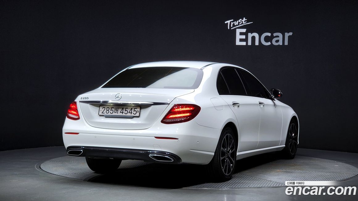 Mercedes-Benz E-Class 2020