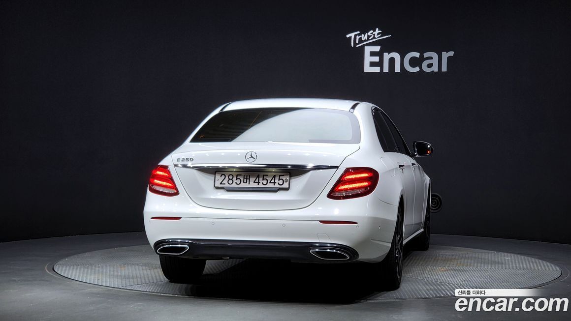 Mercedes-Benz E-Class 2020