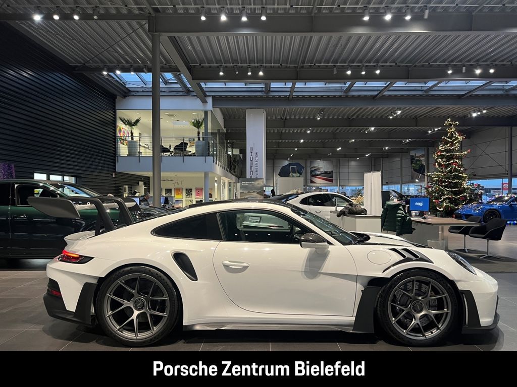 Porsche 992 2023
