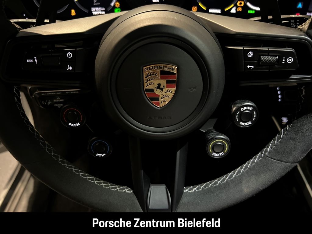 Porsche 992 2023