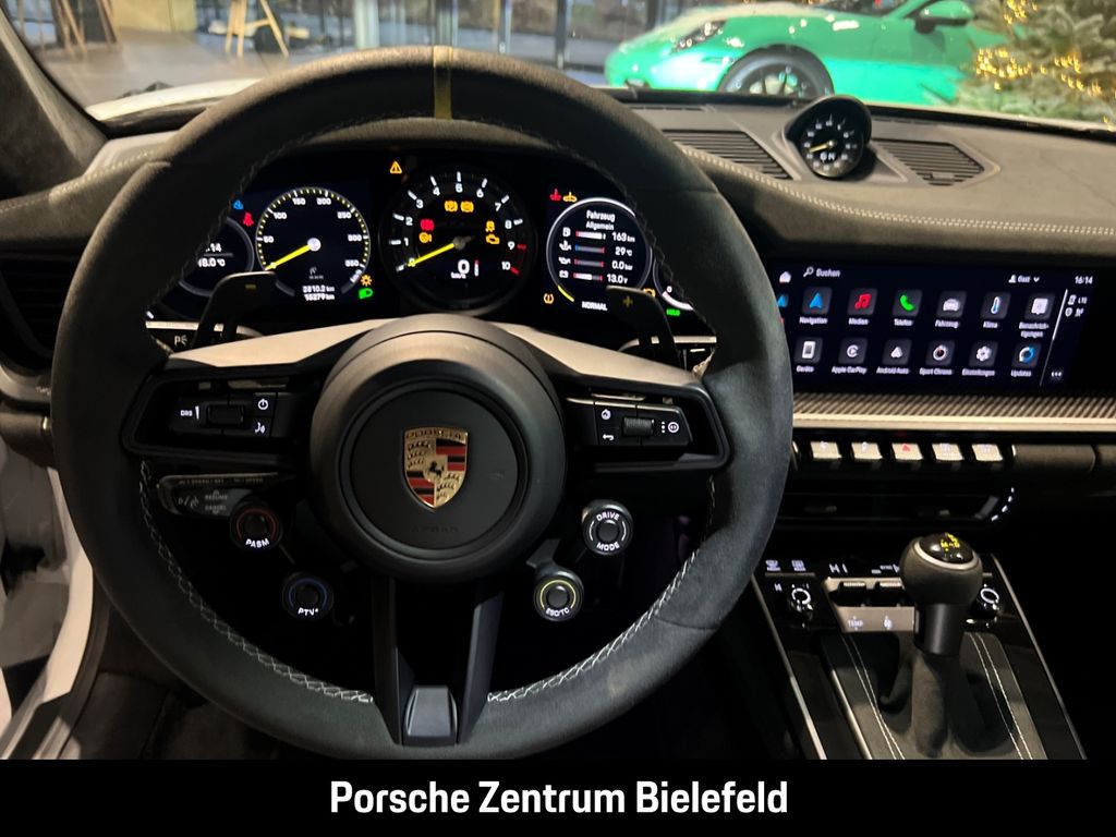 Porsche 992 2023
