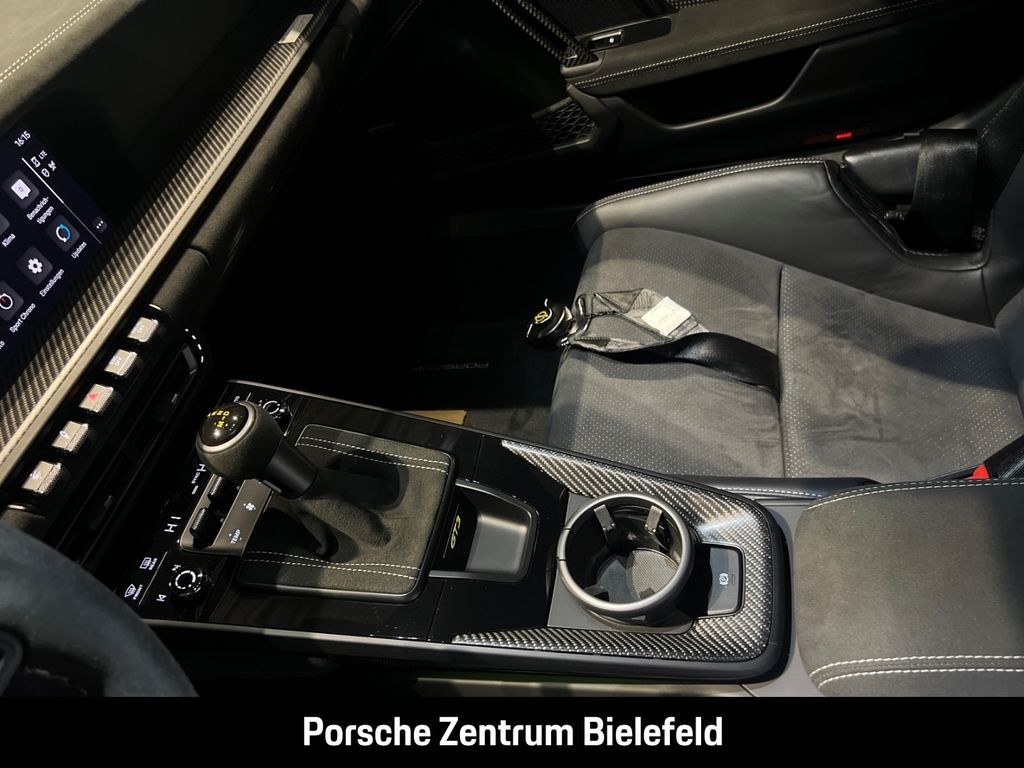 Porsche 992 2023