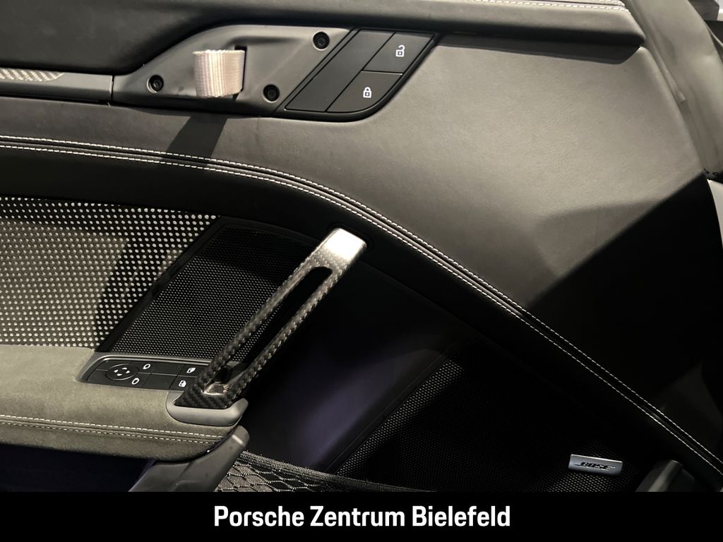 Porsche 992 2023