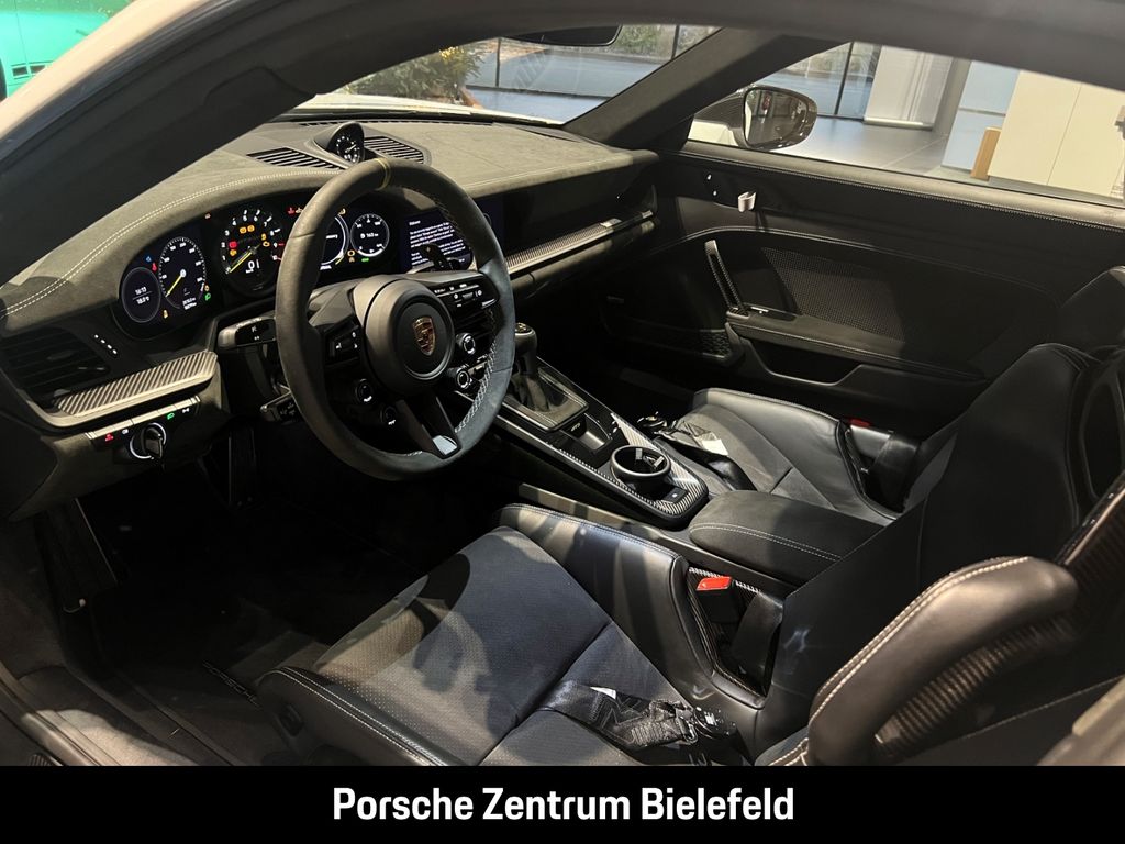 Porsche 992 2023