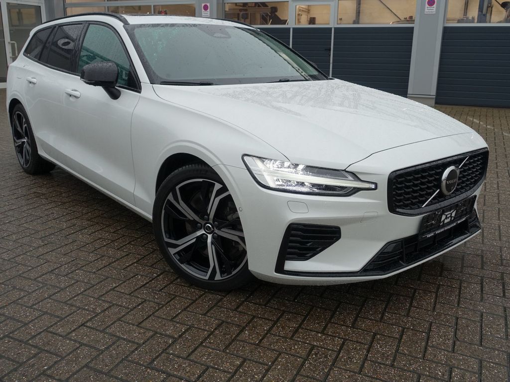 Volvo V60 2025