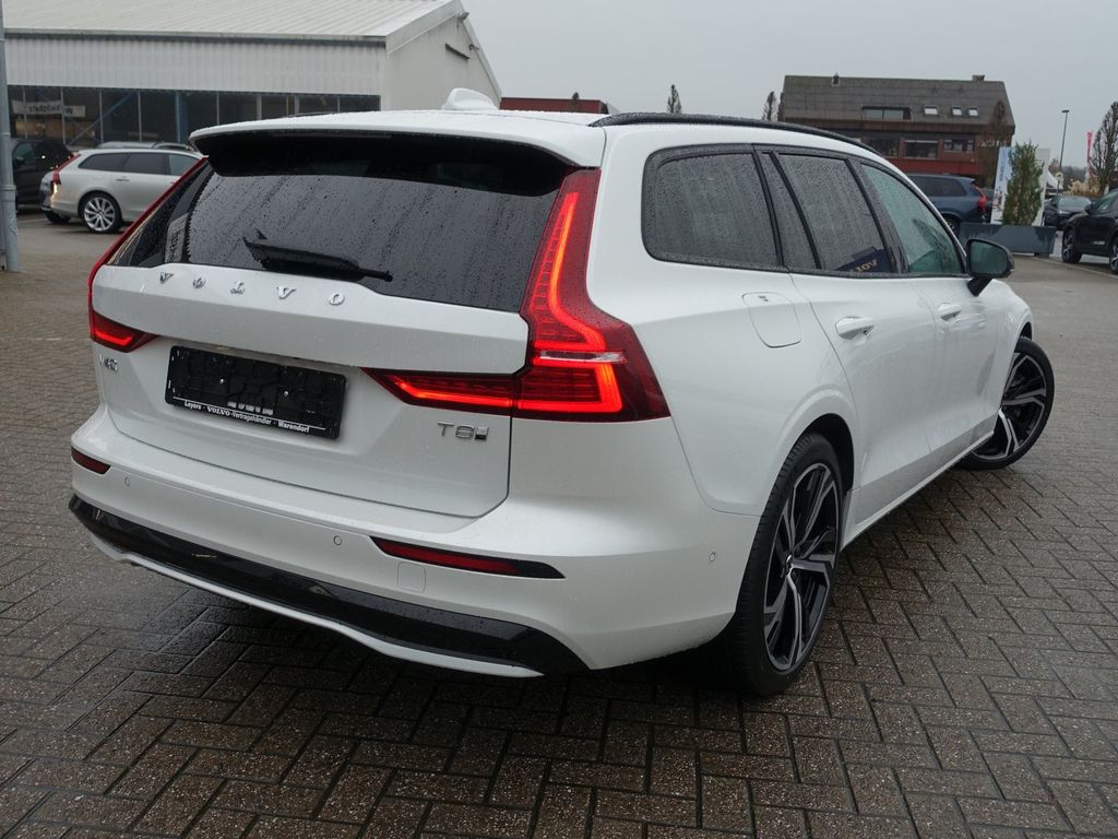 Volvo V60 2025