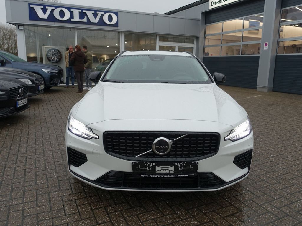 Volvo V60 2025