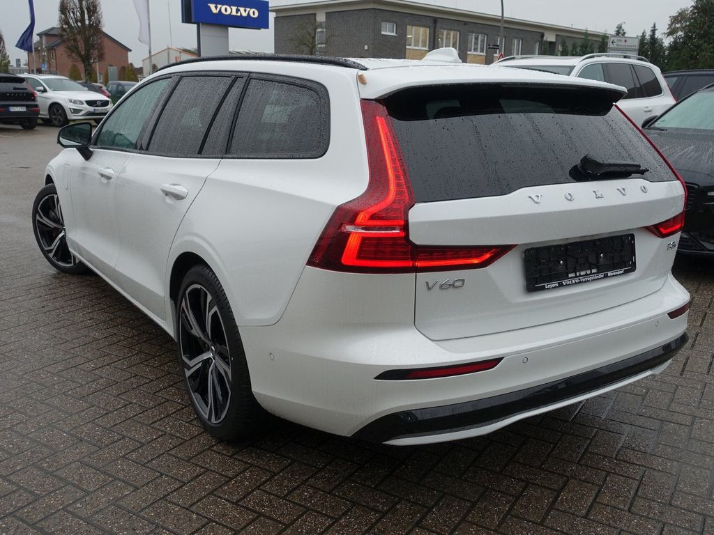 Volvo V60 2025