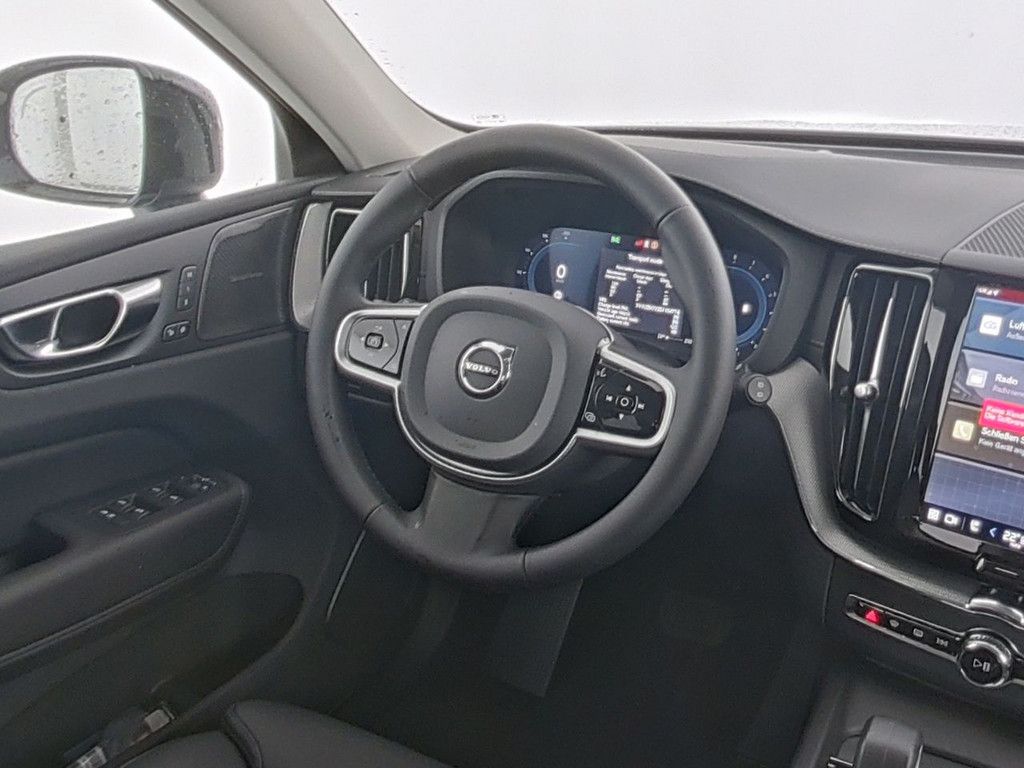 Volvo XC60 2025