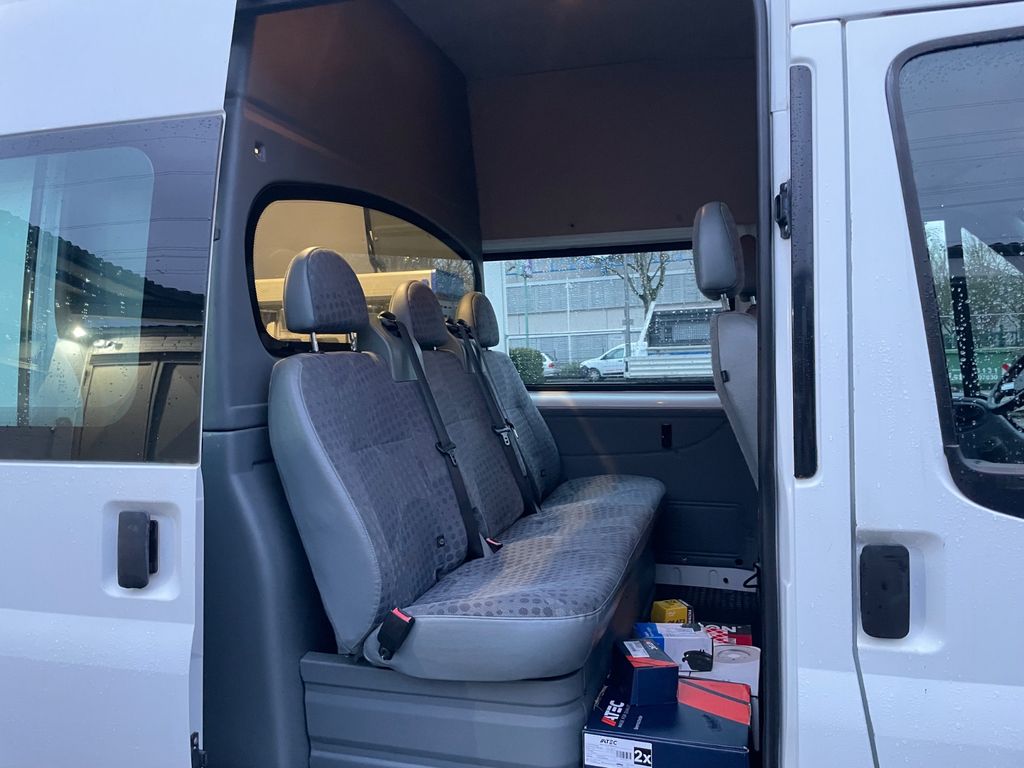 Ford Transit 2012