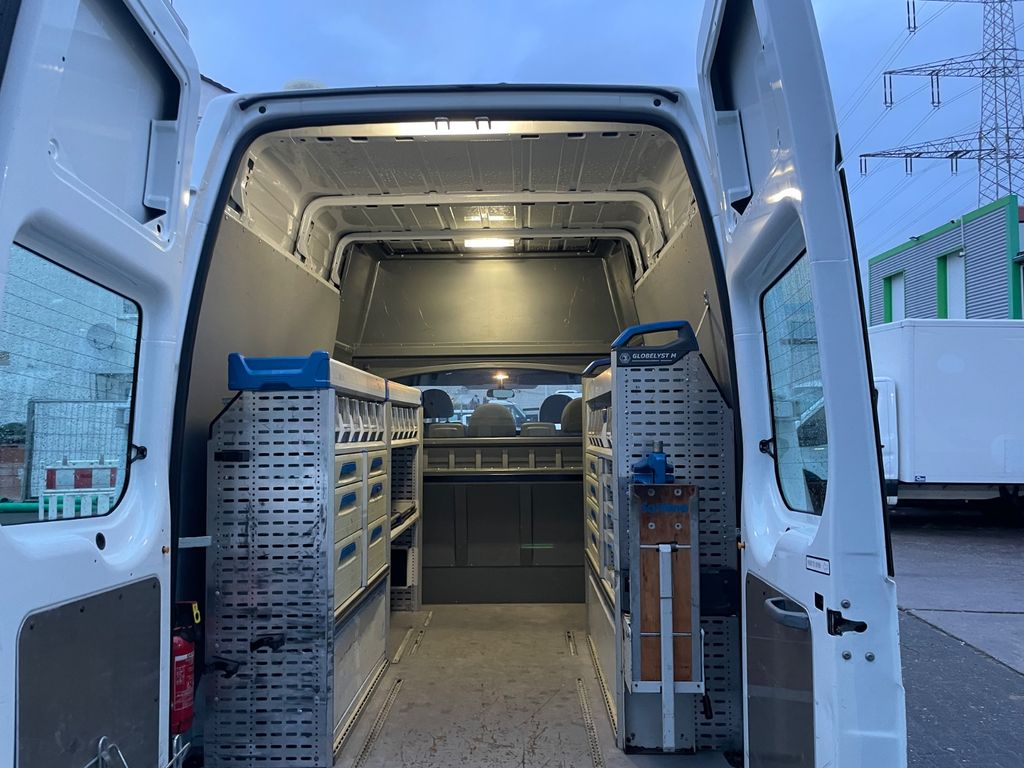 Ford Transit 2012