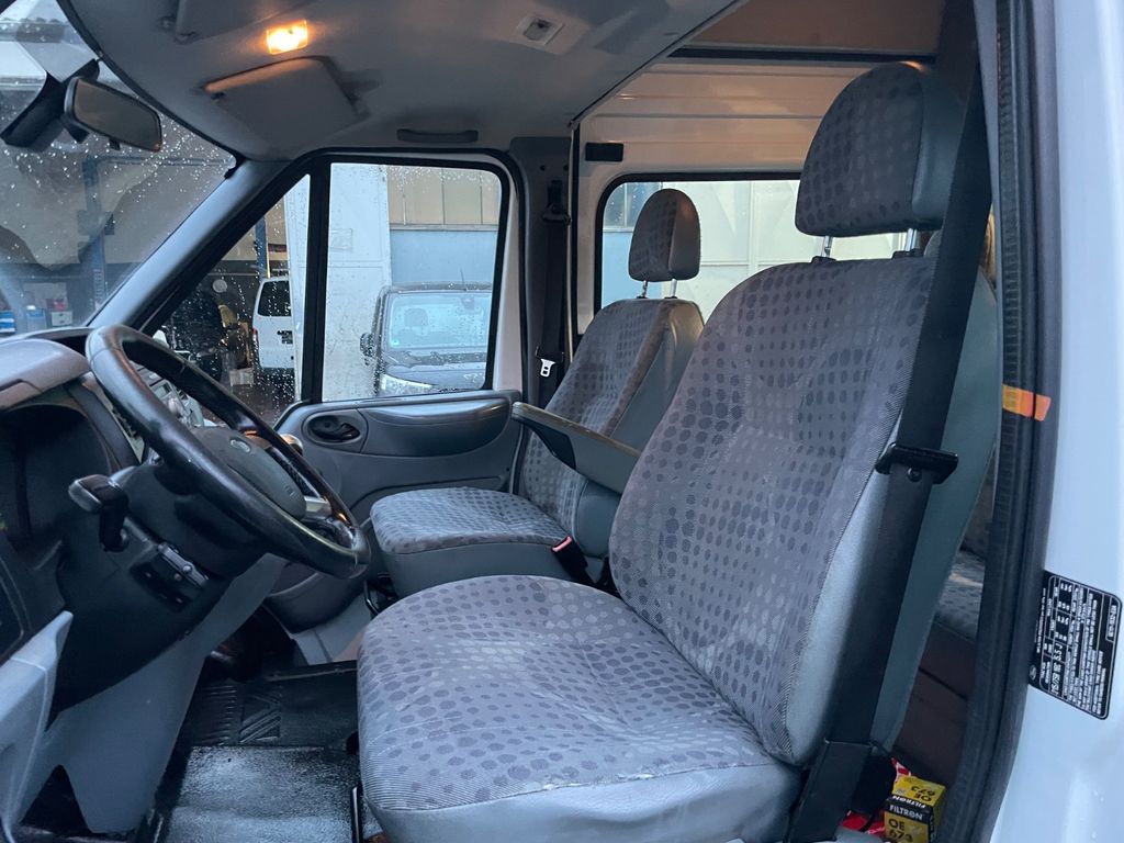 Ford Transit 2012