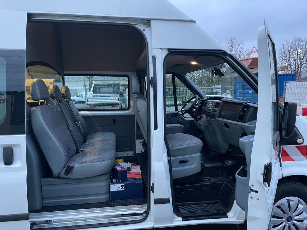 Ford Transit 2012